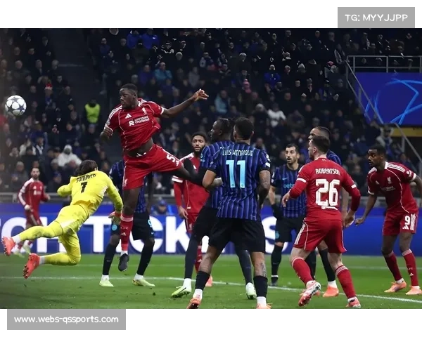 欧冠附加赛关键时刻：卡拉巴赫门将扑出纽卡斯尔联点球，保住晋级希望