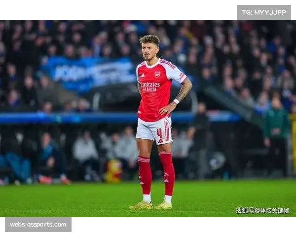 从边锋到边卫：深度通讯解读阿森纳球员本·怀特转型成功的防守智慧